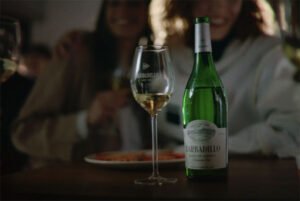 Bodegas Barbadillo lanza su nueva campana 1W 1